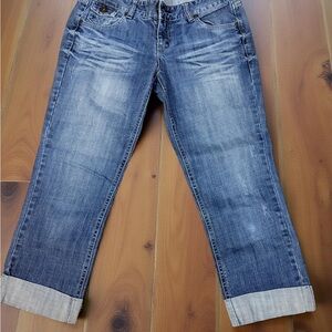 Classic Blue Women's capri Jeans